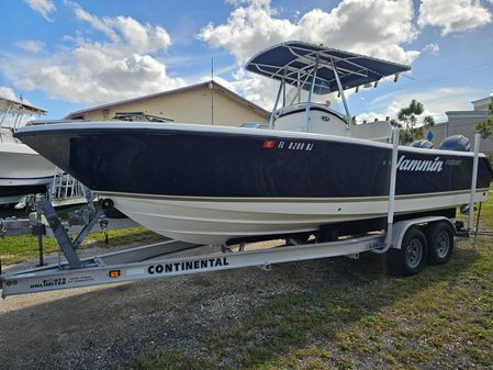 Pursuit 2570-CENTER-CONSOLE image