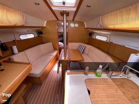 Jeanneau Sun Odyssey 36i Performance image