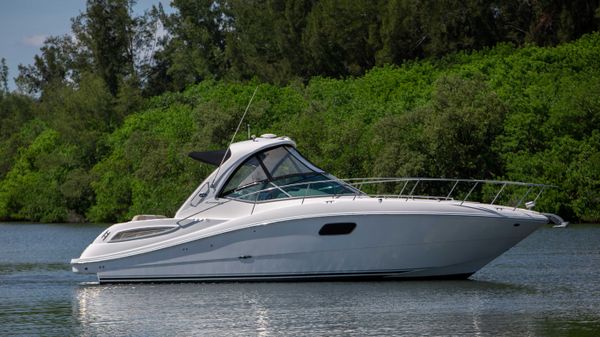Sea Ray 350 Sundancer