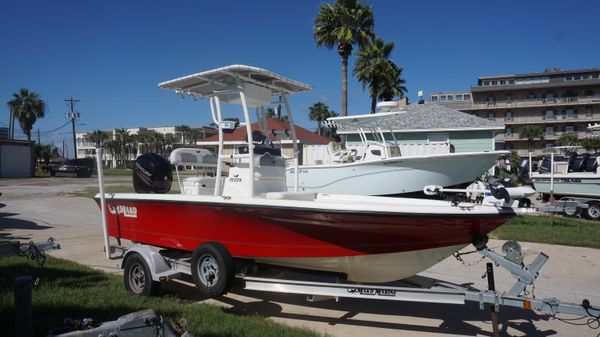 Mako 19 CPX