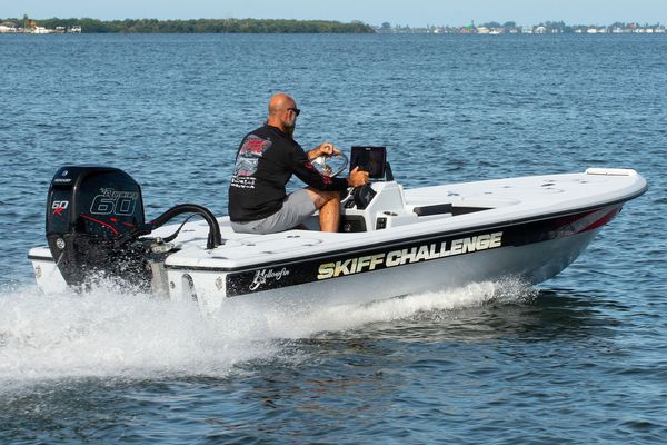 Yellowfin 17 CE - main image