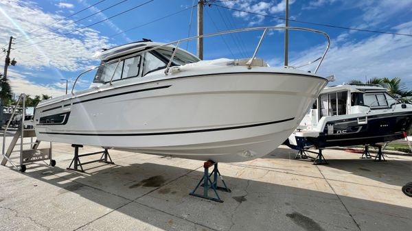 Jeanneau NC Weekender 795 Series 2