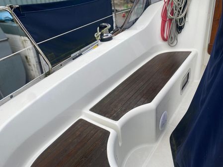 Beneteau OCEANIS-CLIPPER-323 image