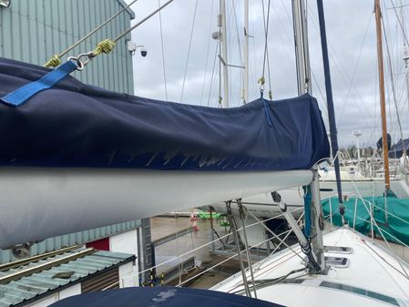 Beneteau OCEANIS-CLIPPER-323 image