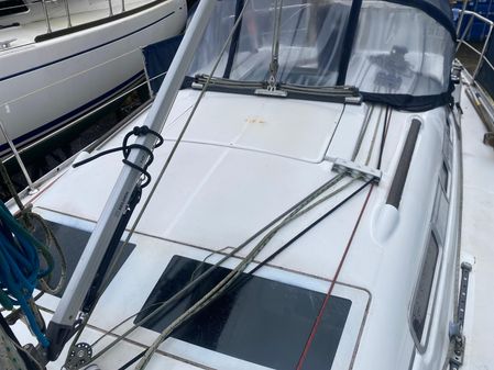 Beneteau OCEANIS-CLIPPER-323 image