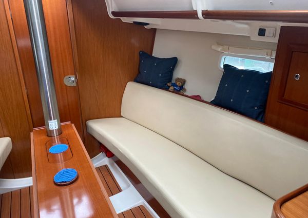 Beneteau OCEANIS-CLIPPER-323 image