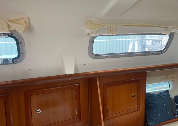 Beneteau OCEANIS-CLIPPER-323 image