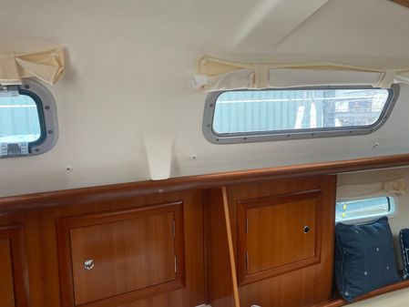 Beneteau OCEANIS-CLIPPER-323 image