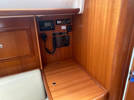 Beneteau OCEANIS-CLIPPER-323 image