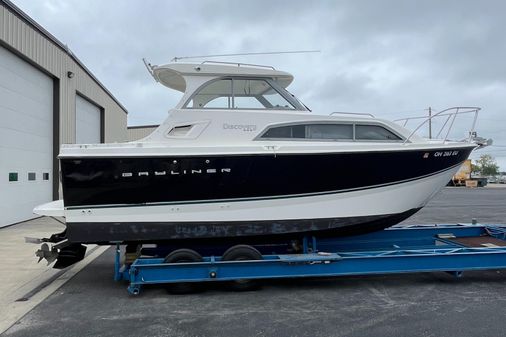 Bayliner 266 Discovery image