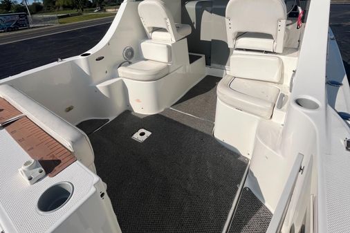 Bayliner 266 Discovery image