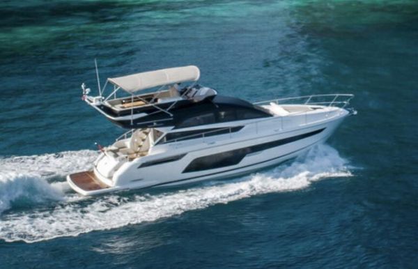 2025 Fairline Squadron 50