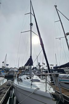 Hunter 340 Sloop image