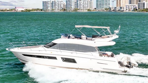 Prestige 500 Flybridge
