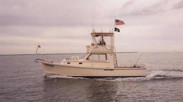Nauset Flybridge Cruiser with Hardtop 