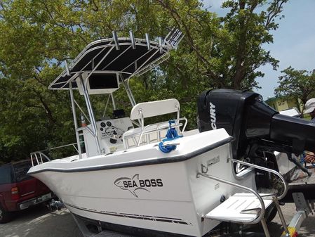 Sea Boss 210 Center Console image