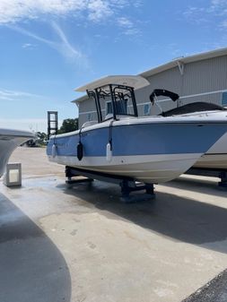 Robalo R230 image