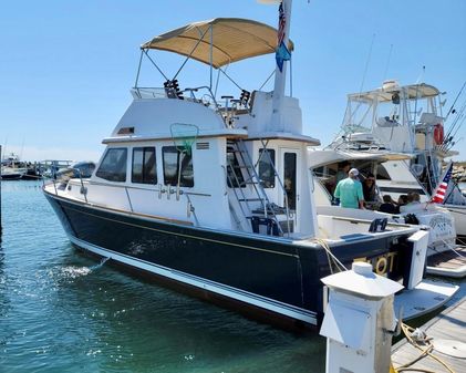 Sabre 36' Flybridge Sedan image