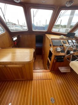 Sabre 36' Flybridge Sedan image