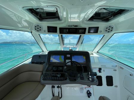 Boston Whaler 345 Conquest image