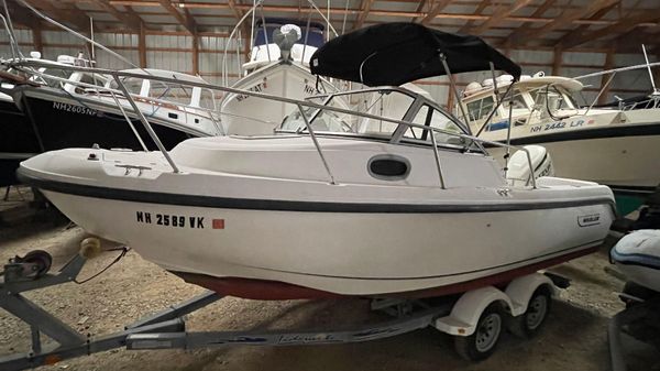 Boston Whaler 21 Conquest