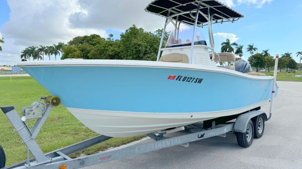 NauticStar 2302 Legacy 