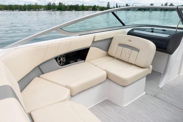 Regal 2000-ES-BOWRIDER image