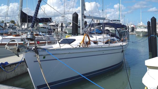 Catalina 385