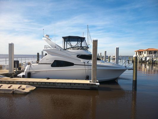 Silverton 330 Sport Bridge - main image