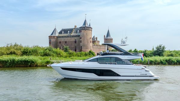 Fairline Squadron 58 