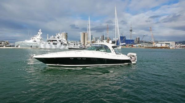 Sea Ray Sundancer 52 