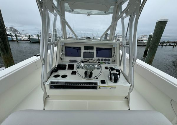 SeaVee 390Z image