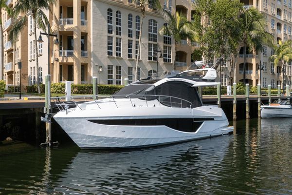 Galeon 470 Sky - main image