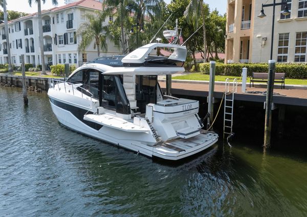 Galeon 470 Sky image