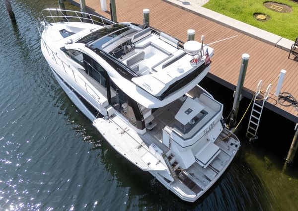 Galeon 470 Sky image