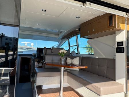 Cruisers Yachts 42 Cantius image