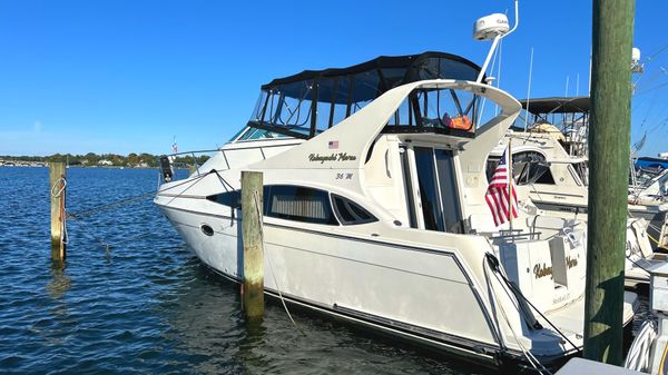 Carver 36 Mariner 