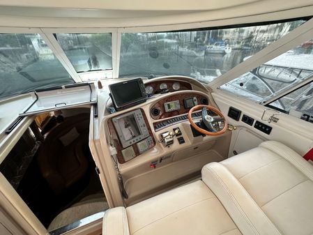 Sea Ray 390 Motor Yacht image