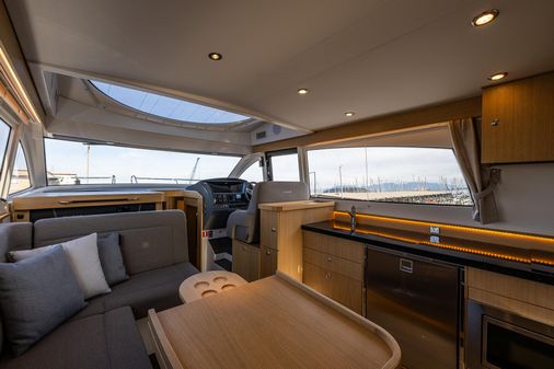 Nimbus 405 Flybridge image