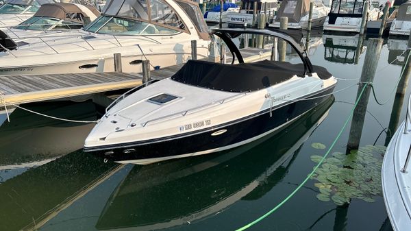 Rinker 276 Captiva Cuddy 