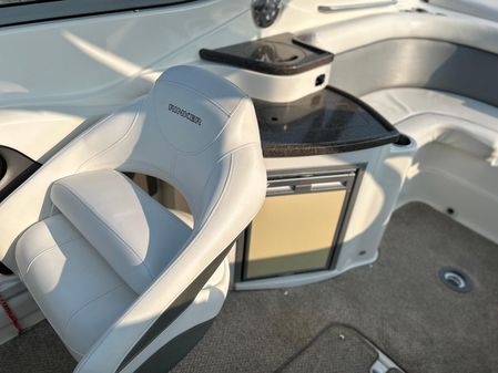 Rinker 276-CAPTIVA-CUDDY image