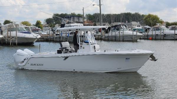 Blackfin 252 CC 