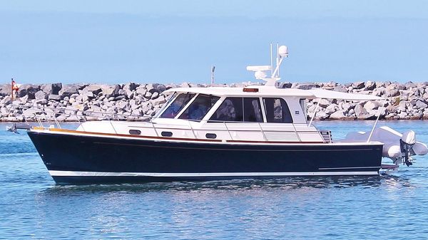 Grand Banks Eastbay 45 SX