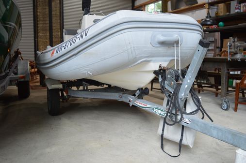 Bayliner 3788 image