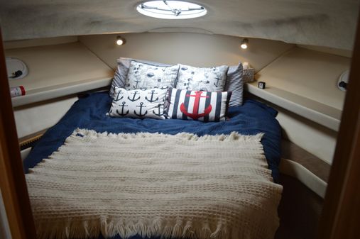 Bayliner 3788 image