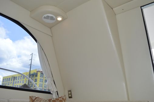 Bayliner 3788 image