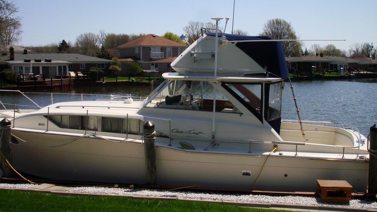 1968 Chris Craft 35 Commander Sedan Harrison Township 1968 Chris Craft 35 Commander Sedan Harrison Township
