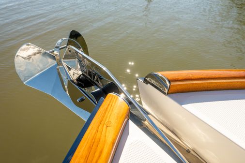 Hinckley Picnic Boat 40 image