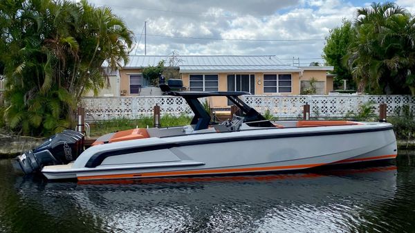 Vanquish Yachts VQ40