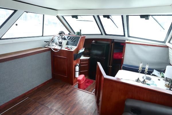 Sea-ray 440-AFT-CABIN image